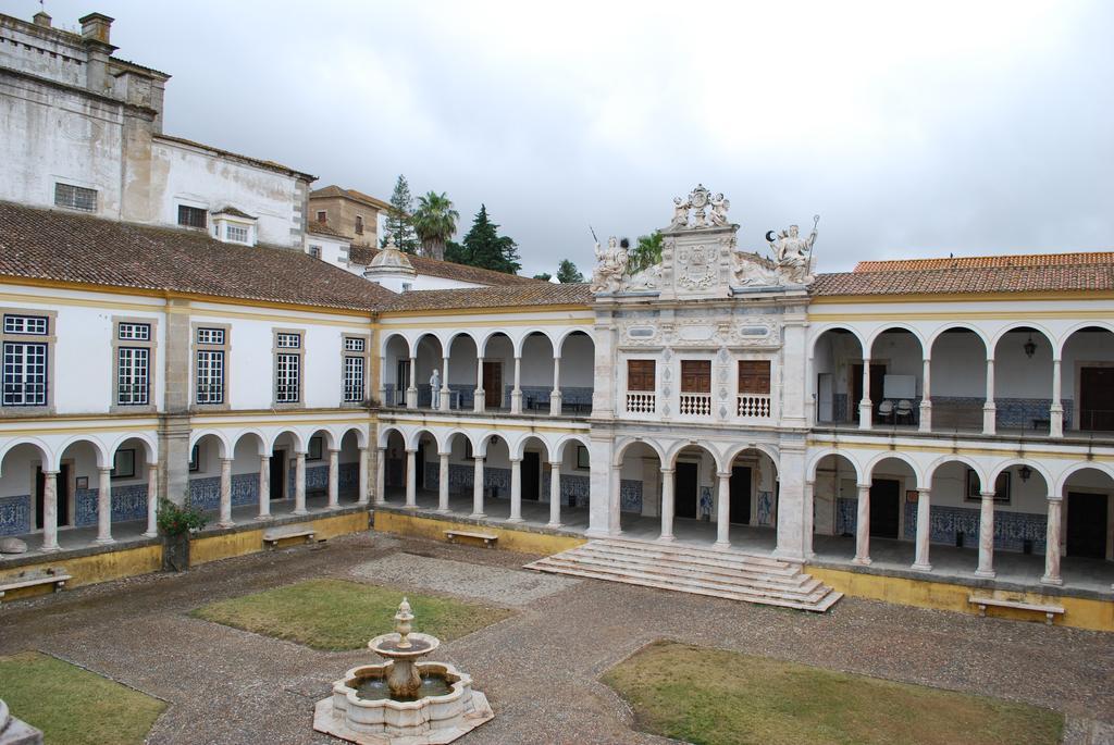 Ebora Home - Garage Free - Centro Historico Evora Luaran gambar