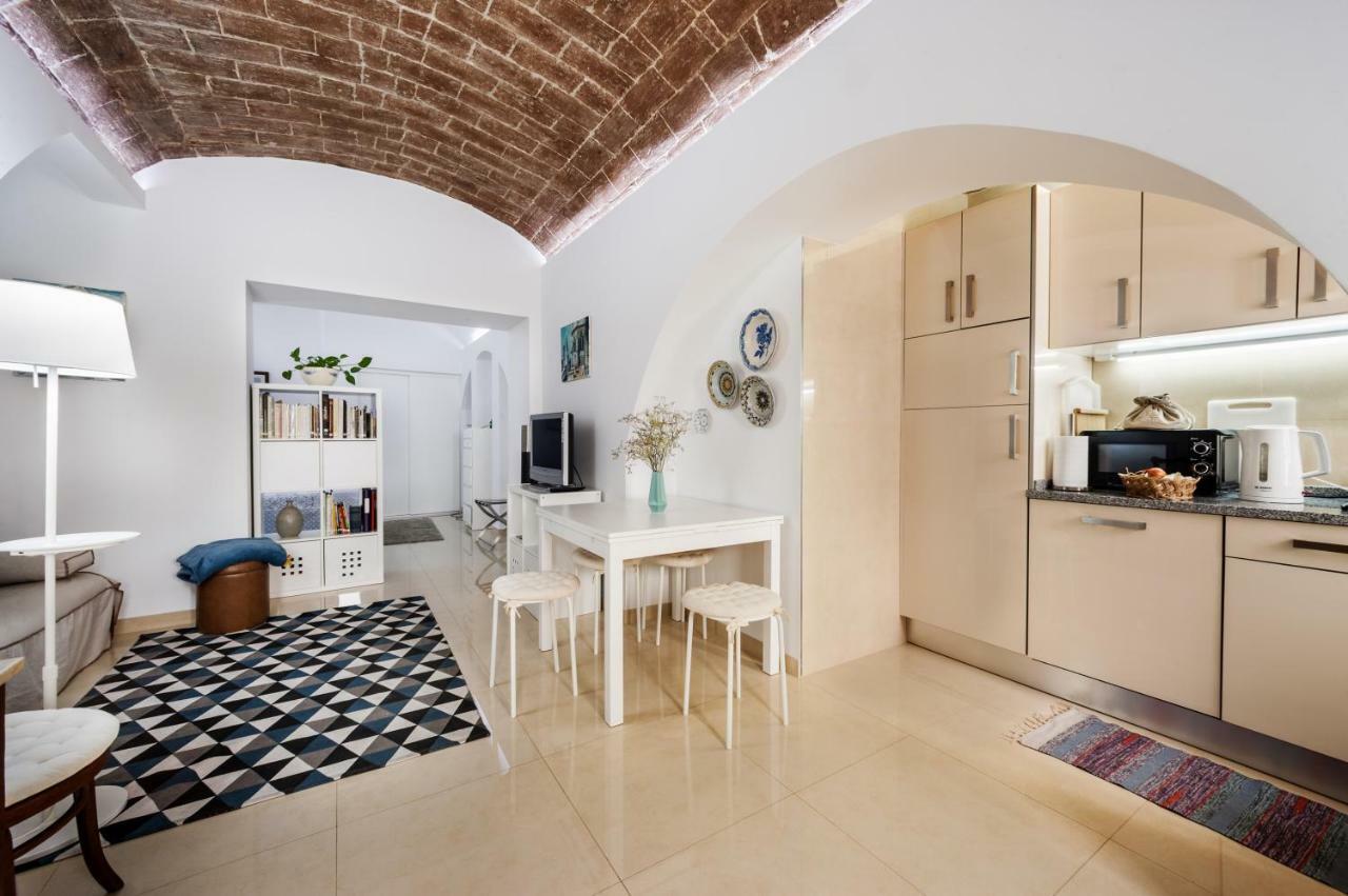 Ebora Home - Garage Free - Centro Historico Evora Luaran gambar